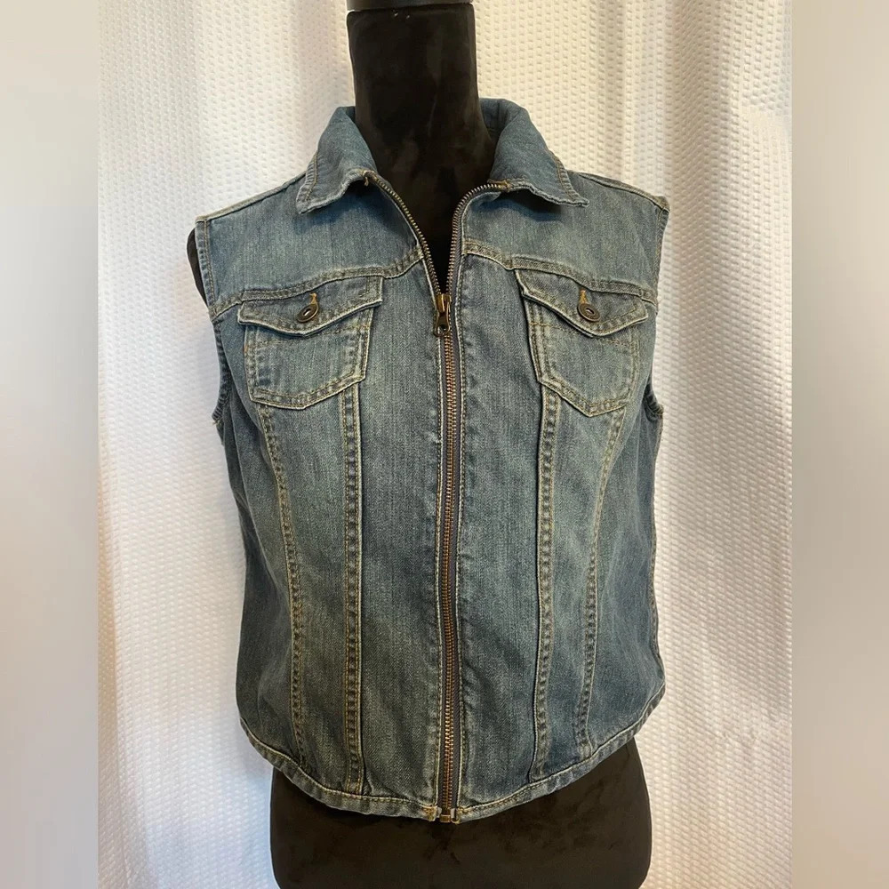 Ruff Hewn Denim Front Zipper Vest Size Medium